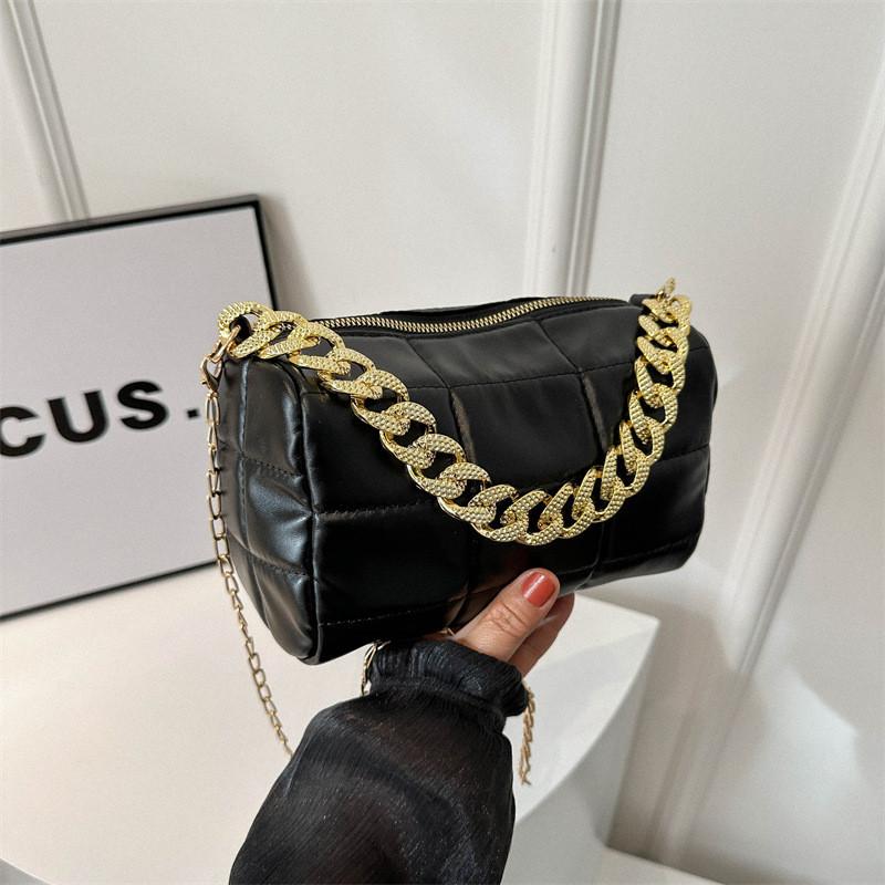 Fashionable Spring New Small Square Bag Chic Womens Handbag Versatile Pu Design