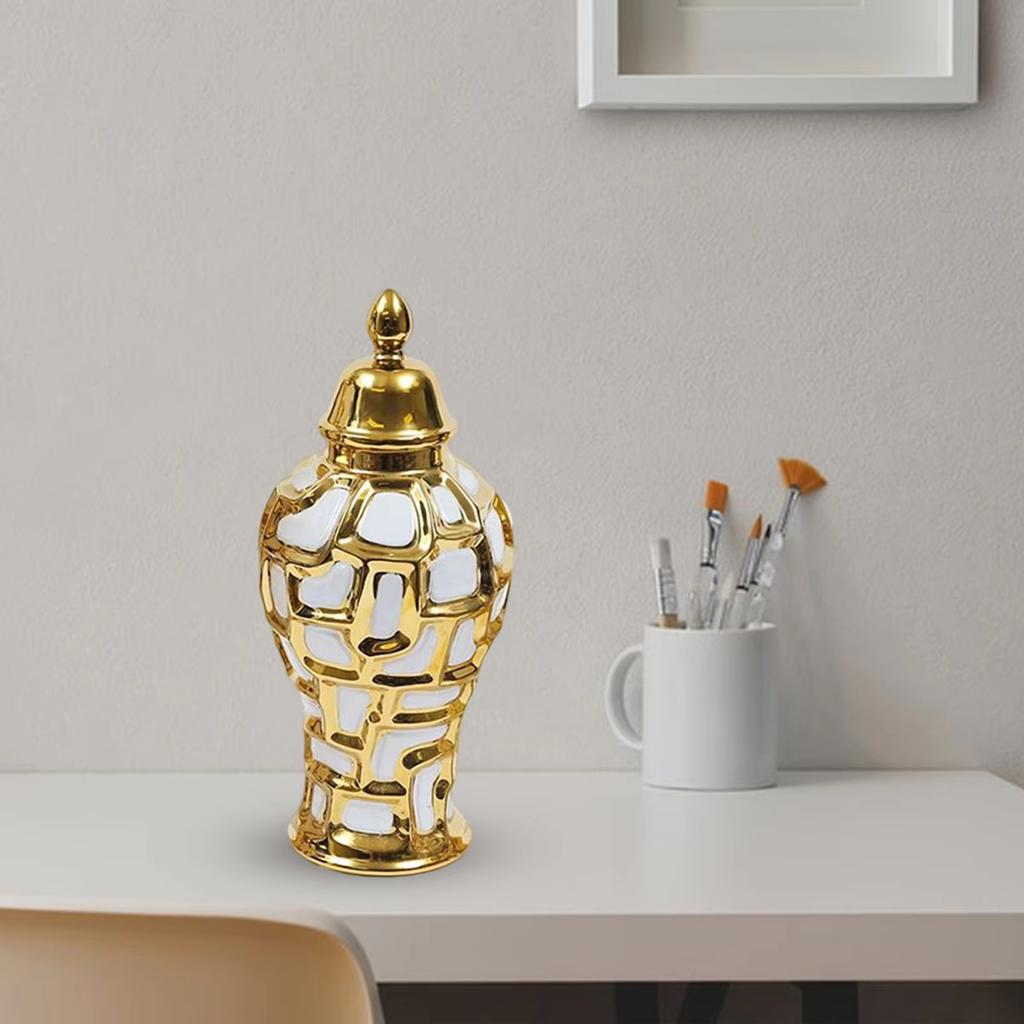 Elegant Gold Lattice Ceramic Jar Vase with Lid Storage Jar for Decorative Display In Homes and Event Spaces
