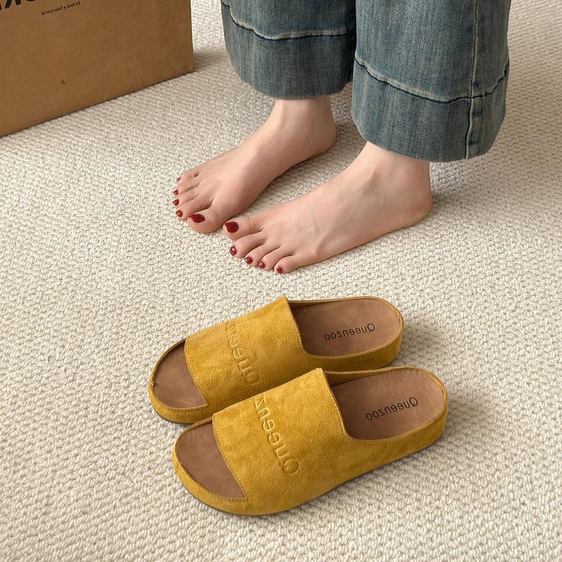 Retro niche yellow frosted leather one-word open-toed platform slippers women's summer wear casual shoes cool slippers