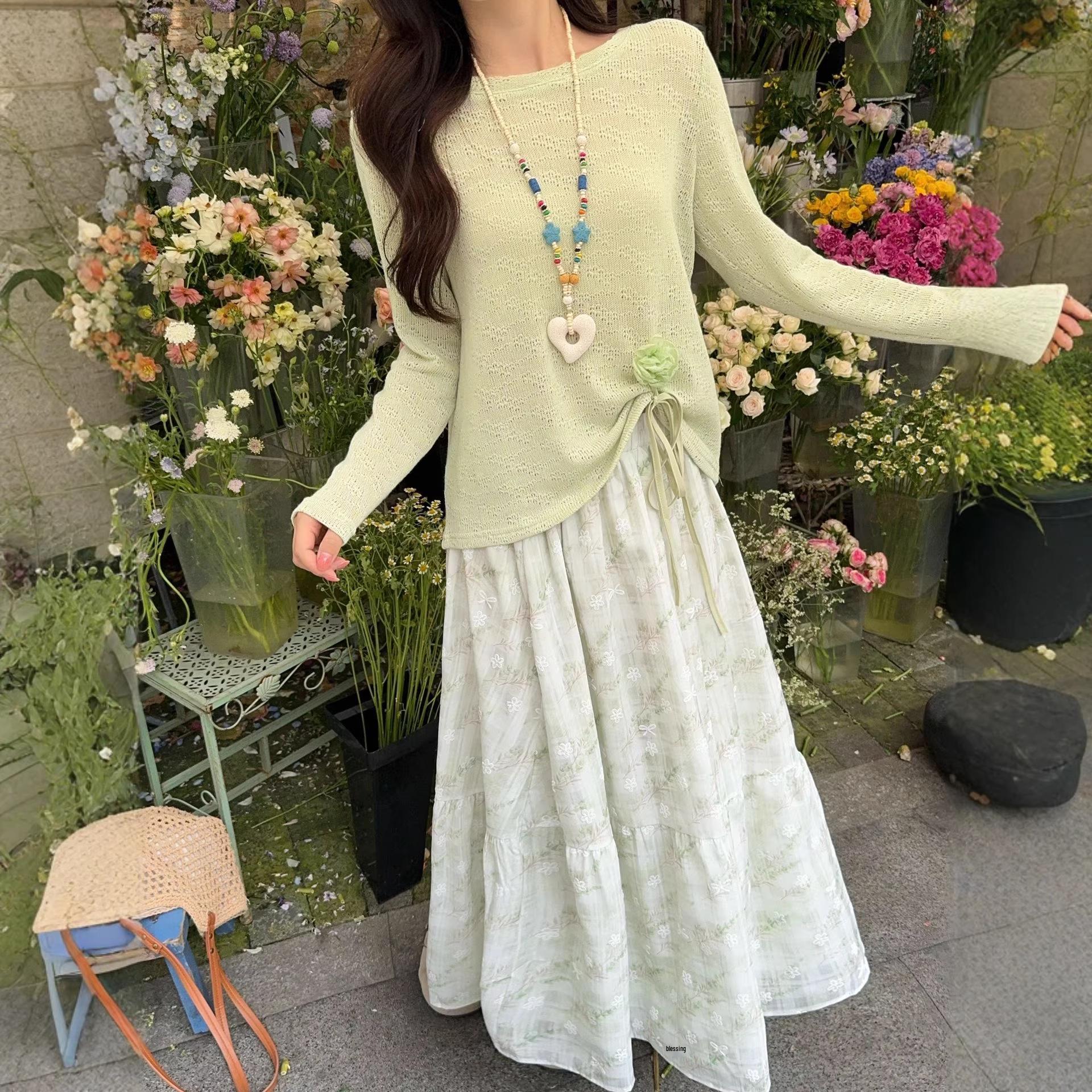 

Plus Size Korean Style Sun Protection Long Sleeve Shirt with Floral Print Skirt Two-Piece Set, Spring 2026. XXL