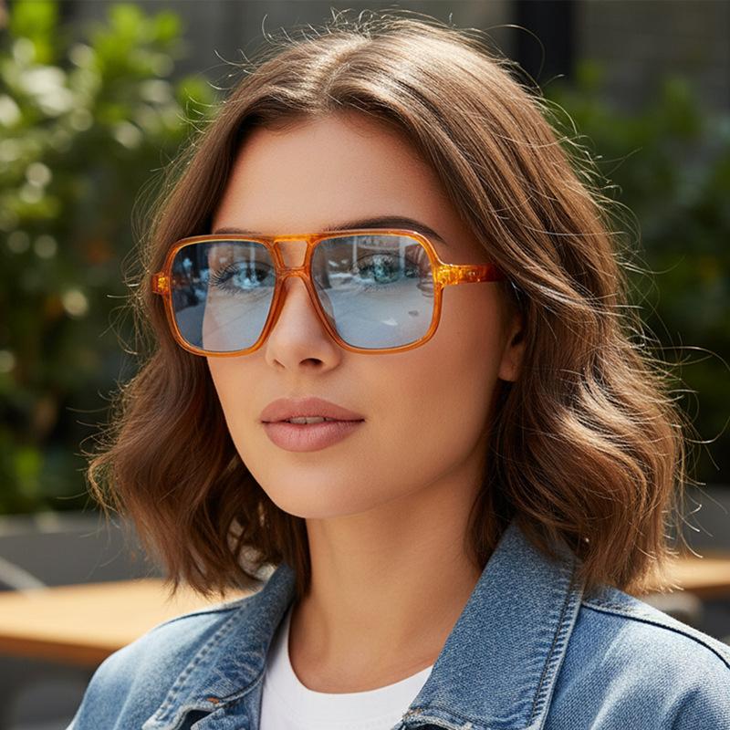 JYL TS Sunglasses Women UV Protection Street Shot 5743
