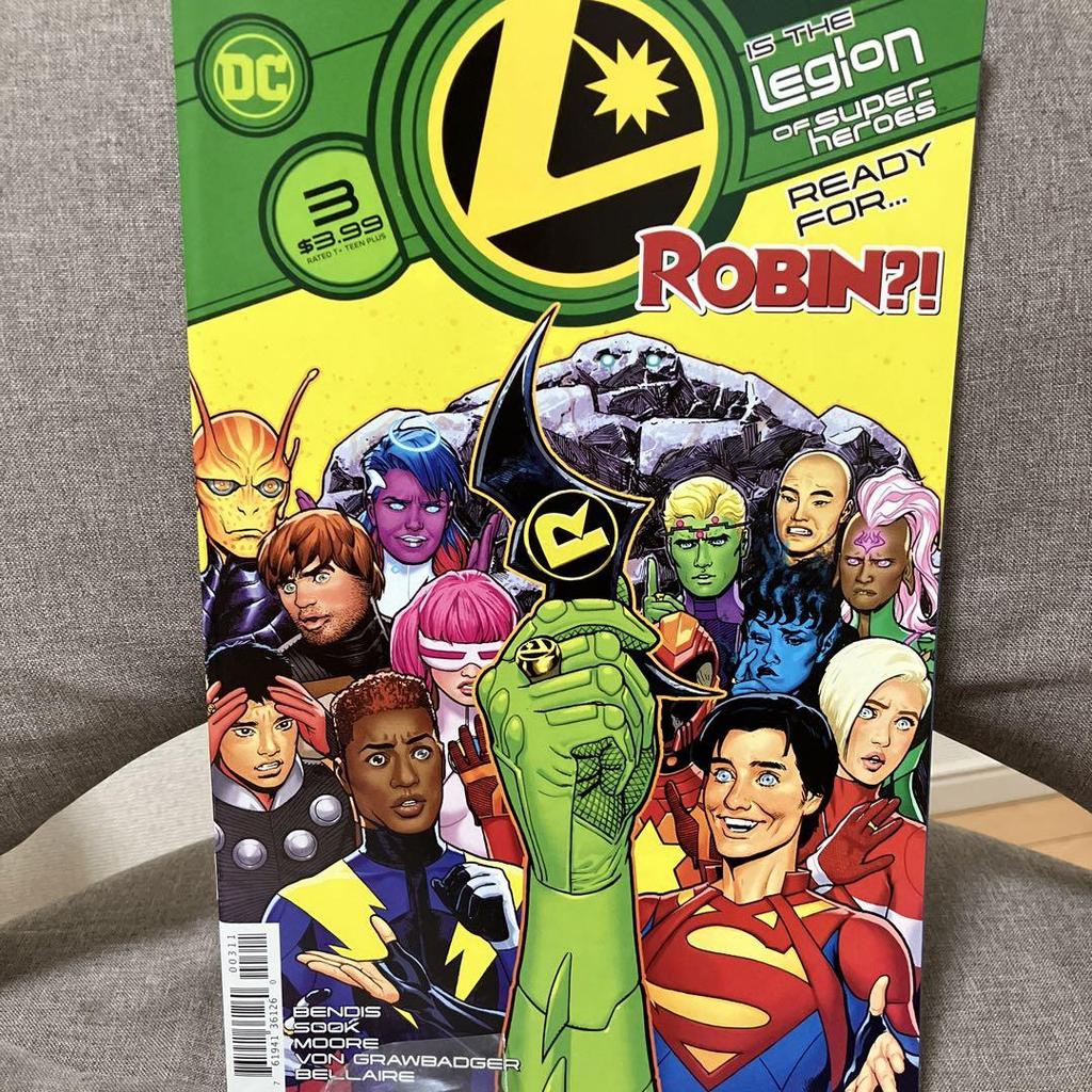 [USED] Legion of Super-Heroes 8 volumes American comics Batman leaf