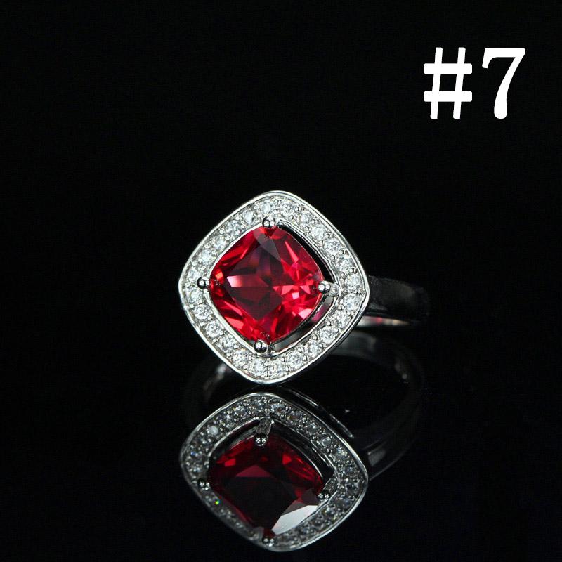 CMM Classic Design 0.8 Ct Princess Cut Fashion Square AAA+ CZ Zirconia White Golden Engagement Women Rings