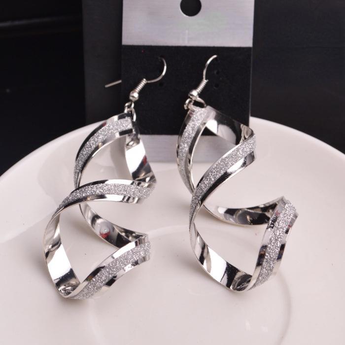 Fashion Punk Gold Silver Color Metal Spiral Earrings For Women Long Wave Dangle Drop Earings Statement Jewelry Oorbellen
