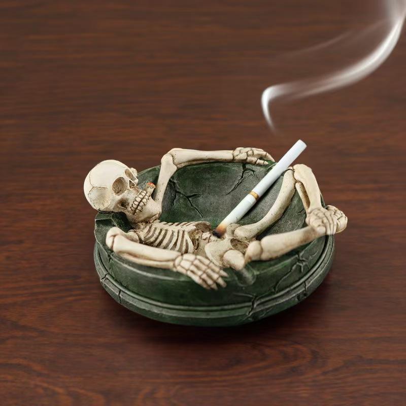 Creative Skull Ashtray, Household Desktop Decorative Ashtray, Ash Tray for Home, Hotel, Bar, Office