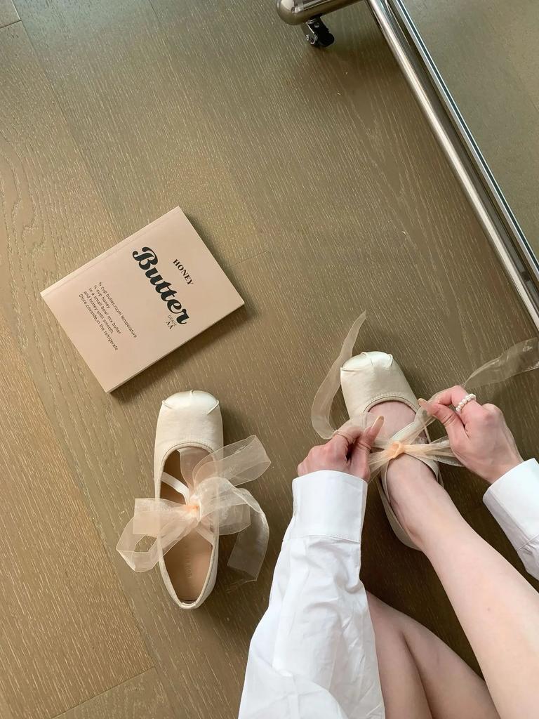 Retro Square Head Mary Jane Shoes Women's French Elegant Silk Lace Slip-On Chunky Heel Evening Shoes Summer Season Low Heel
