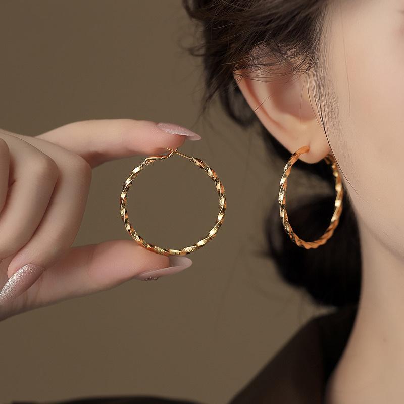 European and American retro twisted round earrings personalized design earrings earrings women
