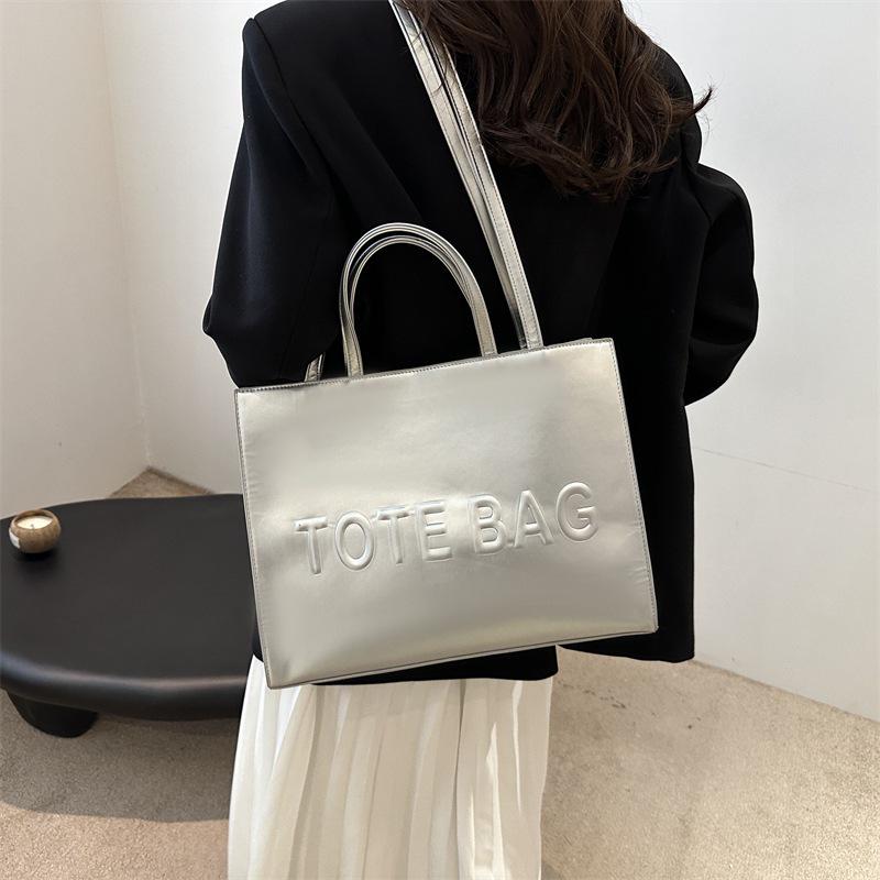 2025 Large Capacity Women's Retro Crossbody Tote Bag - Trendy Autumn Commute Handbag for College Students