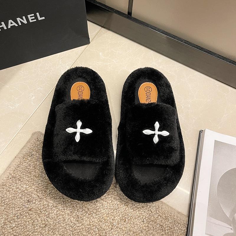 Internet Celebrity Explosion Mao Mao Slippers Women's Slope Heel Wear 2025 Autumn and Winter New Fashion High Sense Thick Bottom One Word Cotton Drag