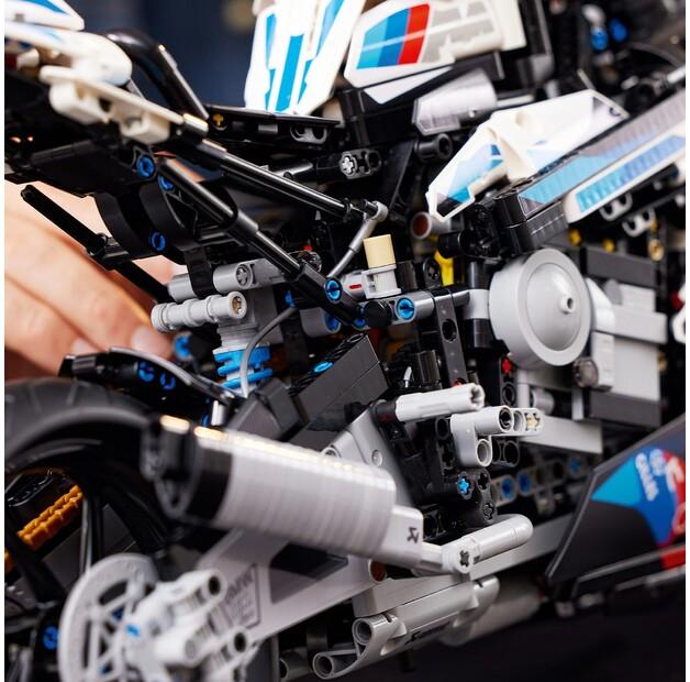LEGO Technic 42130 BMW M 1000 RR