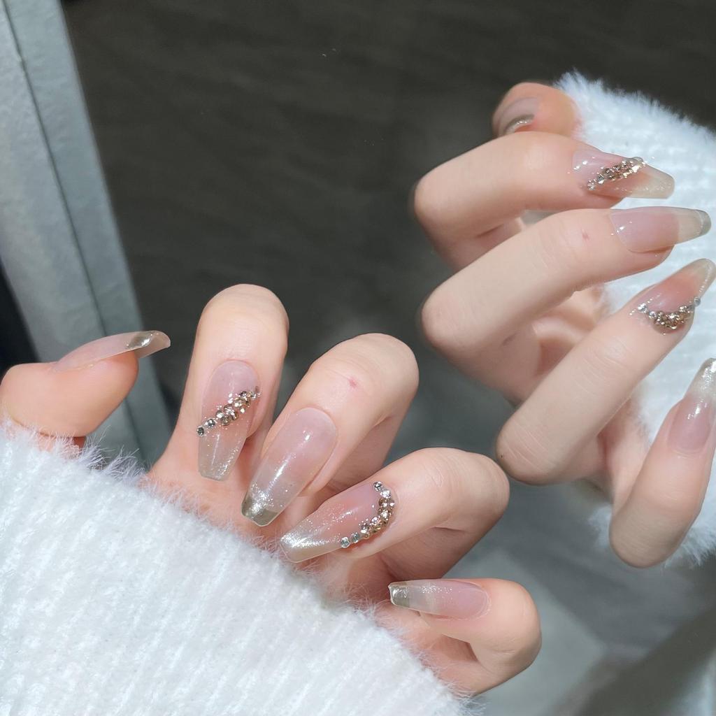 Cha Yan Yue Se Handmade Ombre Nude French Cat Eye Press-On Nails – Short Manicure for Autumn/Winter