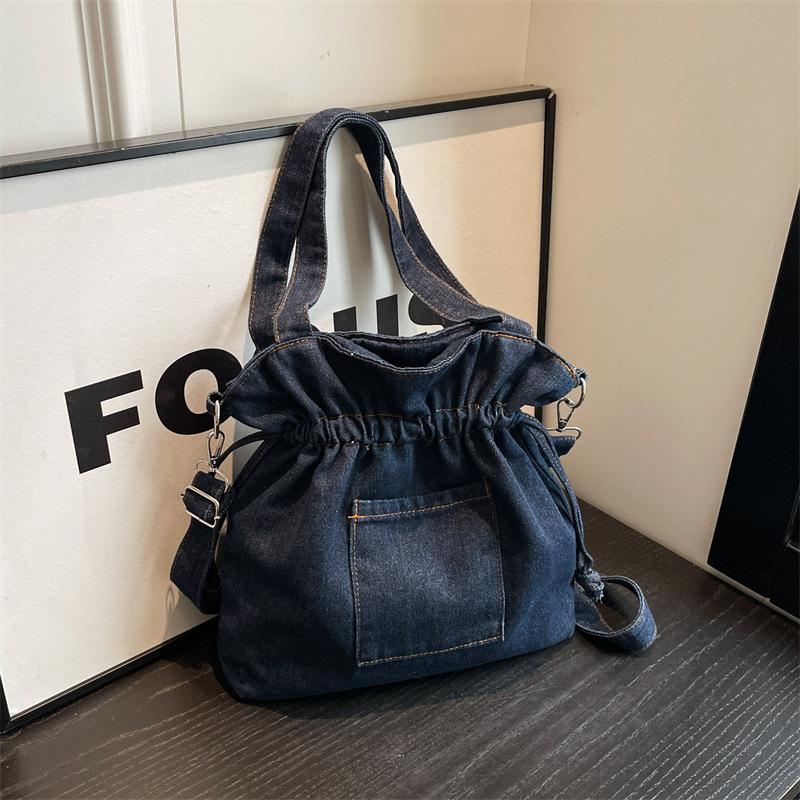 Denim Bag Women's 2025 New Literary Drawstring Bundle Bucket Bag Simple and Versatile Shoulder Messenger Bag
