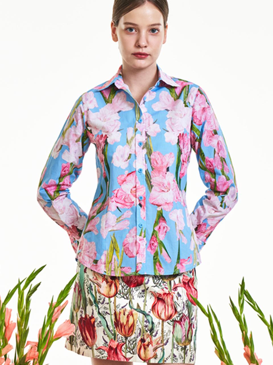 Рубашка с гладиолусами, нарисованными акварелью, от Chae Look Sky Blue/M(55)