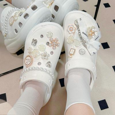 18PCS Luxury Designer Shoe Charm for Crocs DIY Pearl Chain Bow Shoe Decoration Buckle for Croc Charms Hole Shoes Accessories