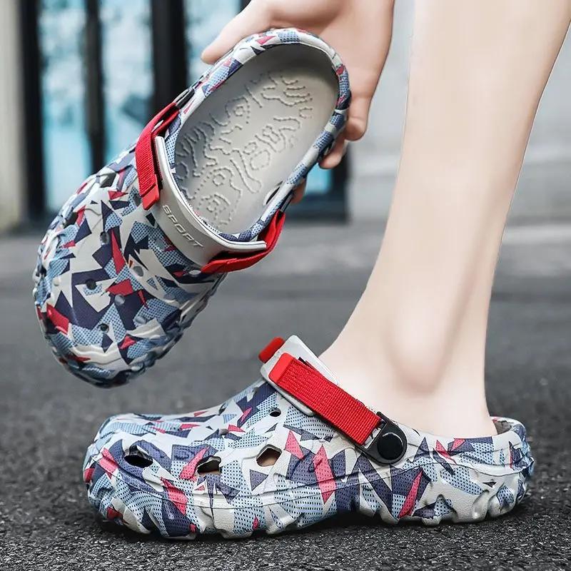 Fashion Male Slipper Beach Men's Shoe Hole Slides Platform Casual Clappers 2025 Fashion Cheap Shoes Liquidation Adult Designer Luxury