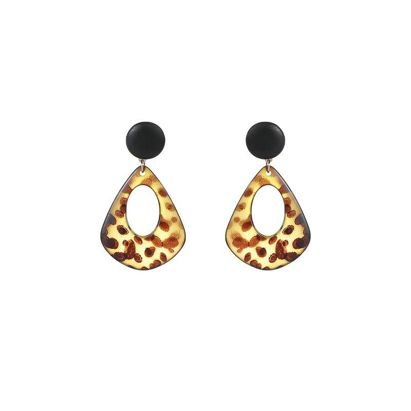 European and American Style Exaggerated Retro Leopard Print Earrings, Unique and Niche Earrings, Autumn and Winter Elegant Versatile High-End Earrings