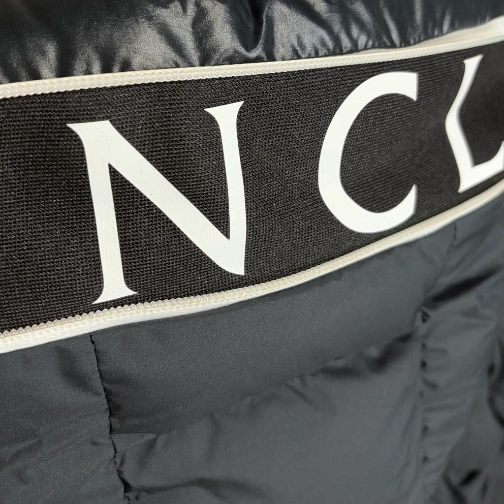 Moncler CARDERE Down Jacket Black Men's Size M (1) Model H20911A0010554A81