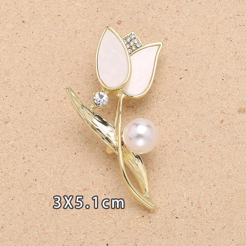 Elegante Broche de Borboleta de Pérola: Broche Versátil Anti-exposição para Vestuário Feminino da Moda