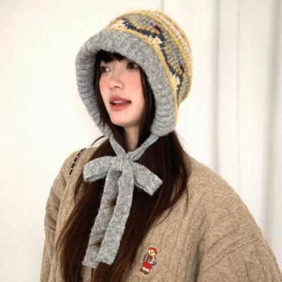 Retro Knitted Hat for Women, Warm In Autumn and Winter, Small Wool Hat Gray