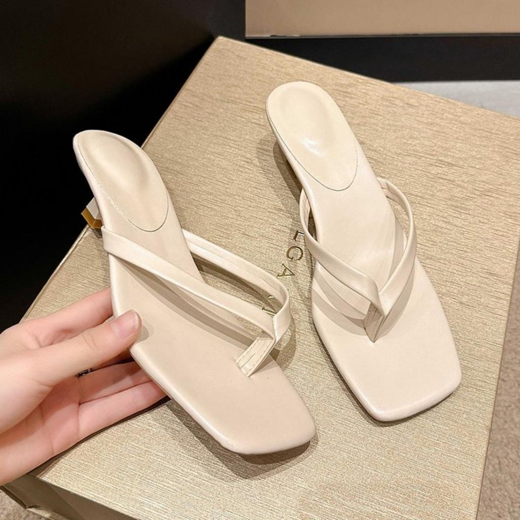 Square Toe Clip On Casual Beach Flip Flops for Women with Slim Heels and Sandals for Women