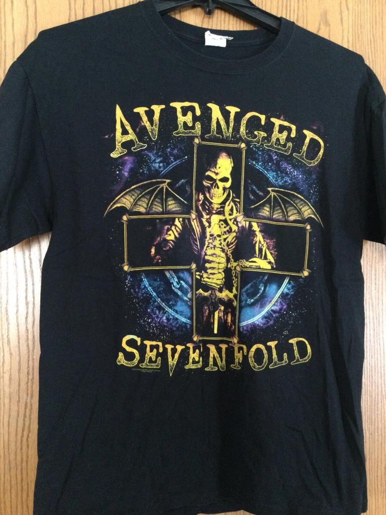 Avenged Sevenfold - Tour 2013. Black Shirt. L.