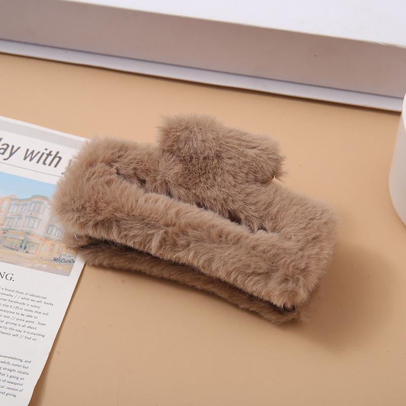 10.5cm Plush Square Hair Clip Women's Korean Style Ins Simple And Versatile Grab Clip Fashion Shark Clip Hair Accessories