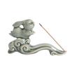 1 Peça Suporte de Incenso Coelho de Jade Celadon sobre Nuvens Auspiciosas Perfeito para Varetas de Sândalo Decoração Elegante para Casa (Sem Incenso)