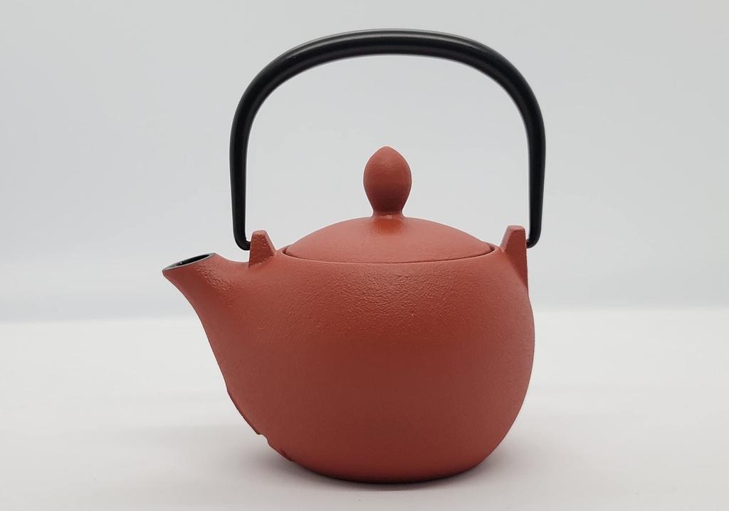 Iwachu Teapot Maron Matte Red Brown Enamel Inside Nambu Ironware 12627 0.3L