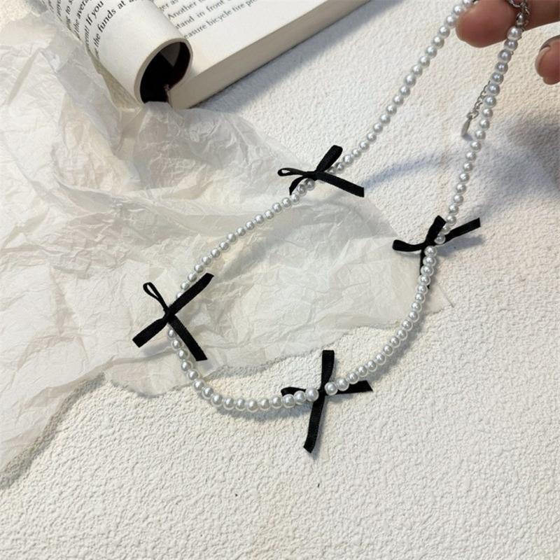 Fashionable Bowknot Pendant Necklace Handmade Pearls Beads Neckchain Bow Beaded Clavicle Chain for Women Girls Choker