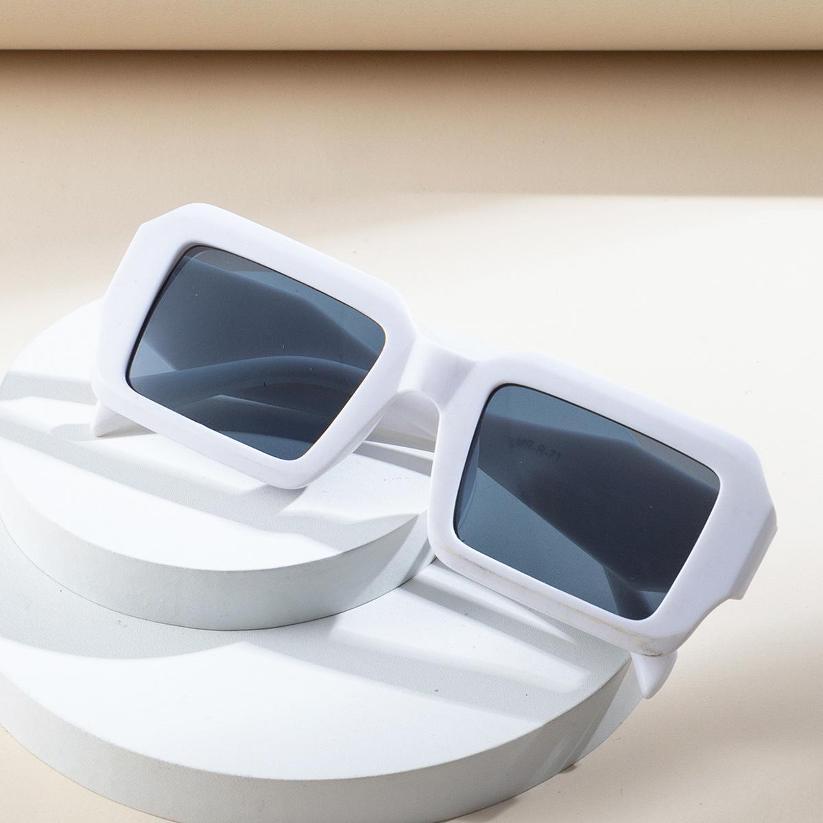 

Goggles Men Anti-reflective Eyeglasses Rectangular Full Frame Decor Vintage Sun Glasses For Men And Women Premium Quality
