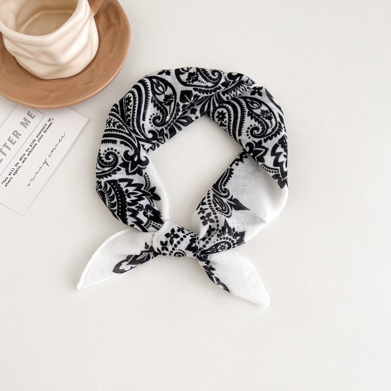 Polka dot silk scarf women's spring and summer new Korean ins versatile neck protection scarf fashion headscarf square scarf silk scarf
