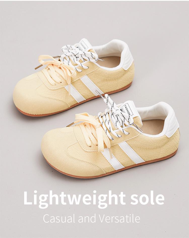 Women's Retro German-Style Lightweight Soft Sole Casual Shoes for Spring and Autumn