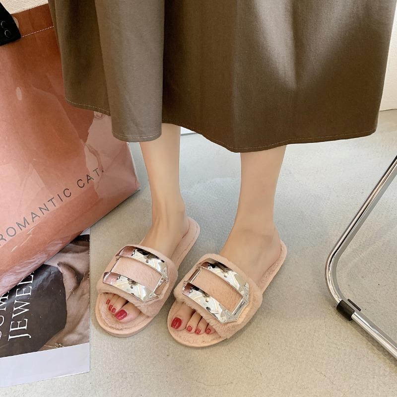 Fashion 2025 New Fluffy Women's Slippers Home Fashion Luxury Designer Shoes Woman Autumn Winter Fuzzy Fur Slides Indoor Elegant Shoes