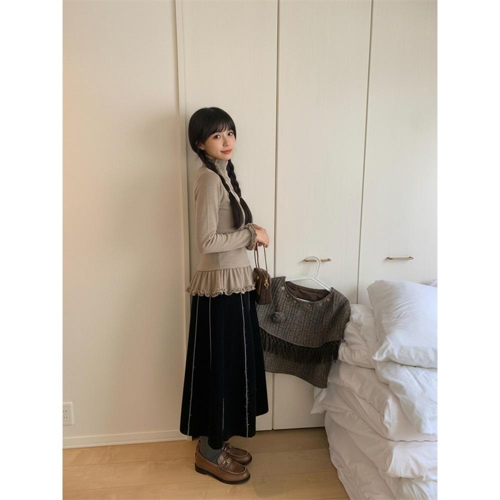 De Róng Women's Korean Style High Neck Lace Base Layer Top, Sweet Age-Reducing Design for Autumn/Winter, Long Sleeve, In Stock