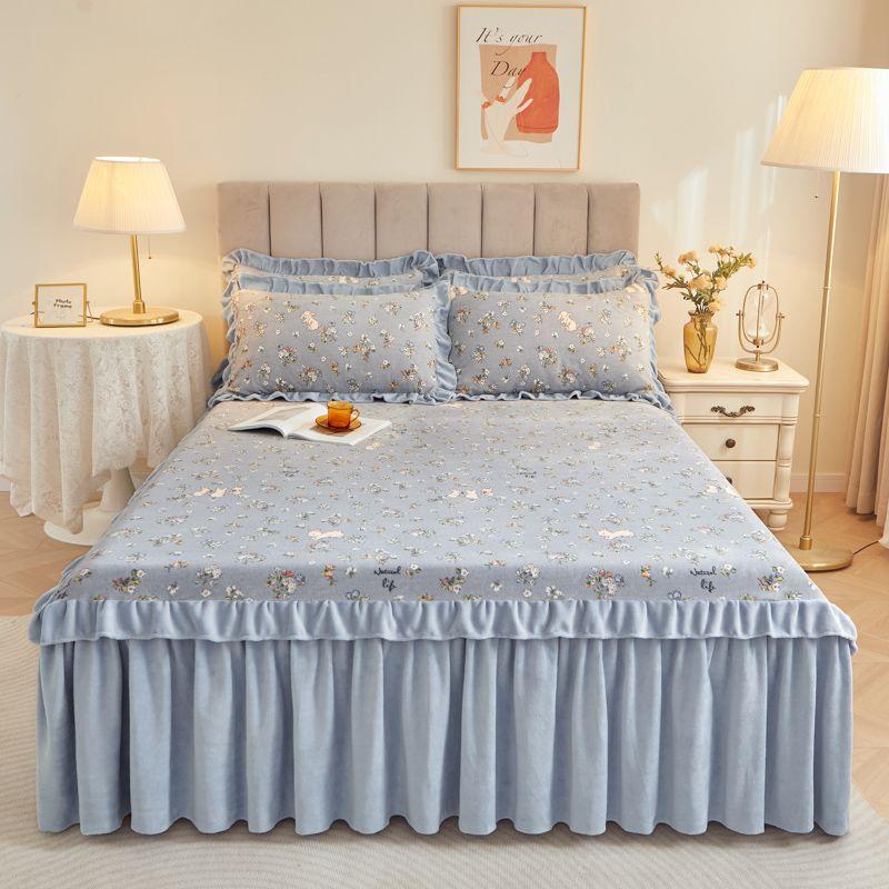 3 stücke Kleine Blumenmuster Plüsch Bett Rock Winter Dicke Volant Rand Tagesdecke Matratze Schutzhülle Anti Slip Bettlaken