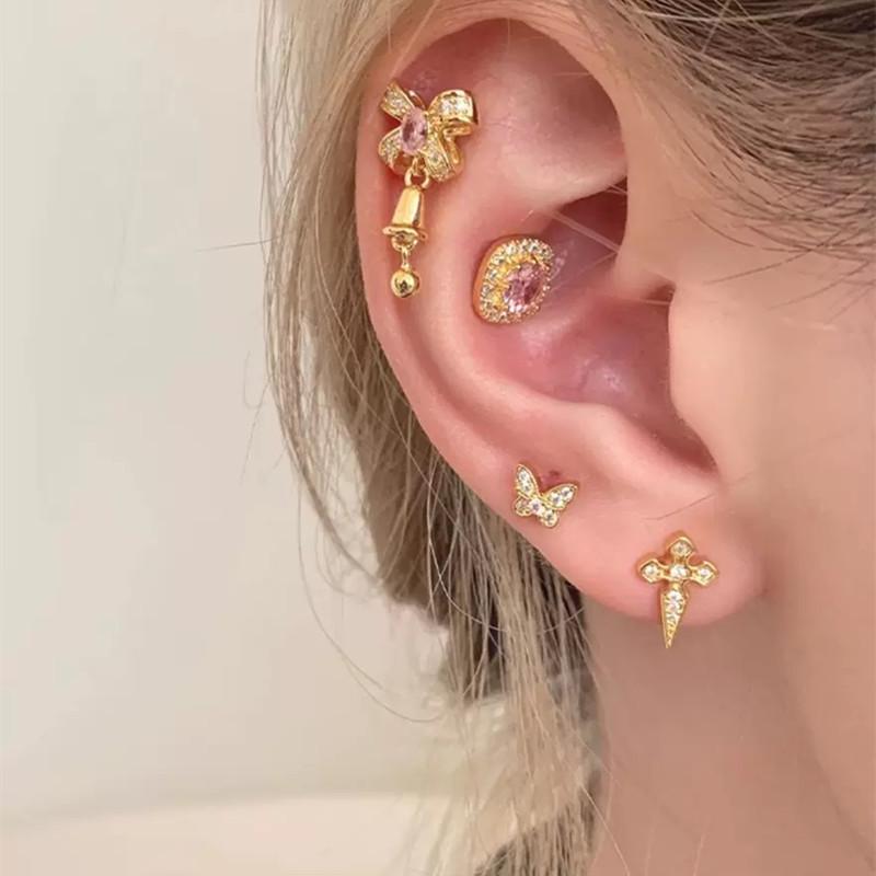 Exquisiter Zirkon-Ohrstecker: Mikro-Eingelegtes Titanstahl-Zuckerwürfel-Design für Frauen.