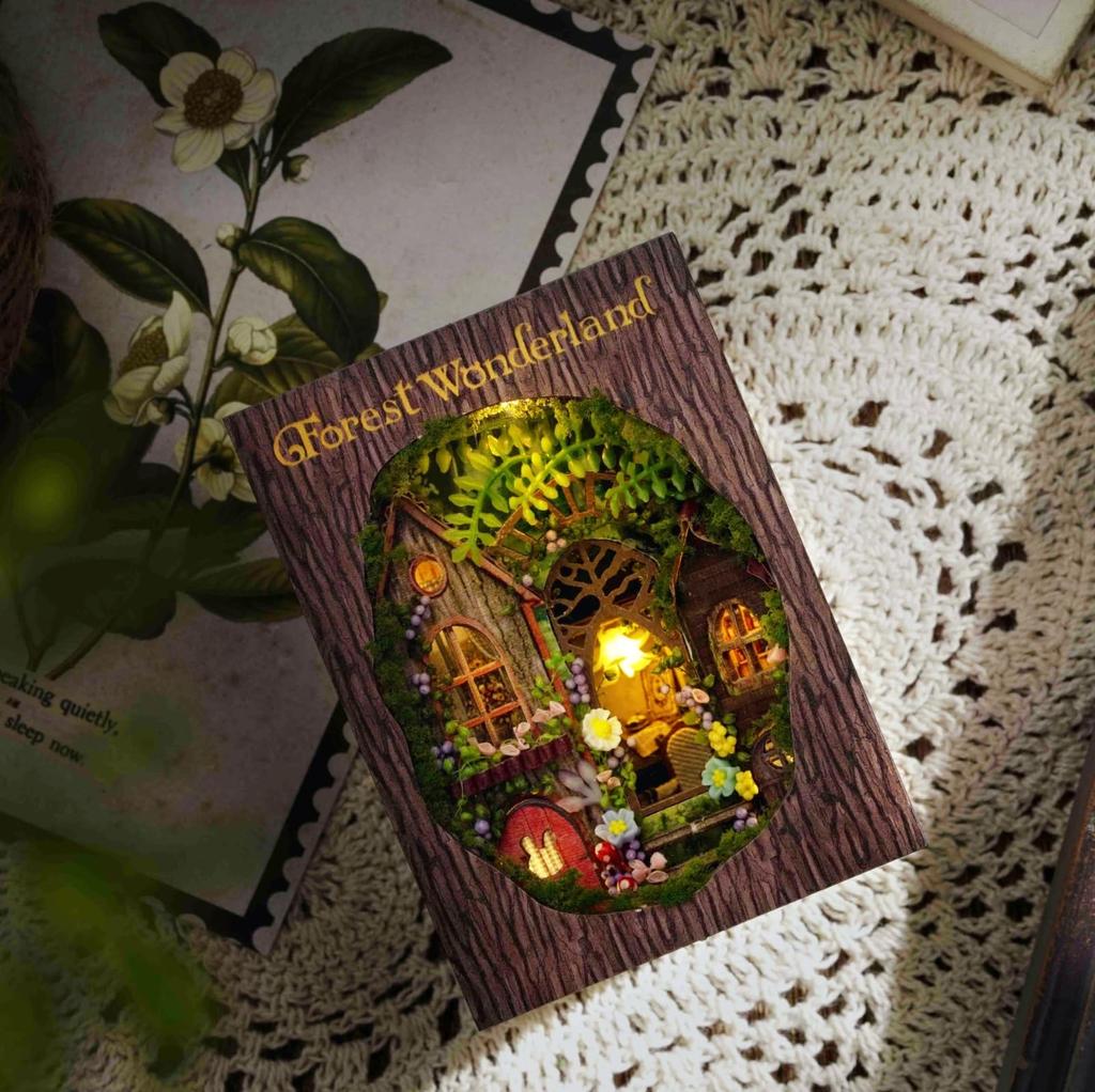 DIY Wooden Dollhouse Kit, Miniature House with LED Lights, Handmade Craft, Interior Decoration, Gift, Collection Model (Forest Wonderland)