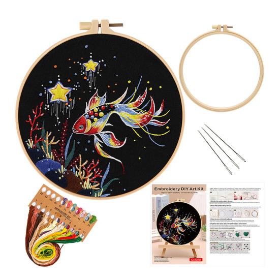 Star Goldfish Embroidery Kit Embroidery Starter Kit with Hoop Fabric Threads Adult Needlework Kit for Beginners Home Decor D