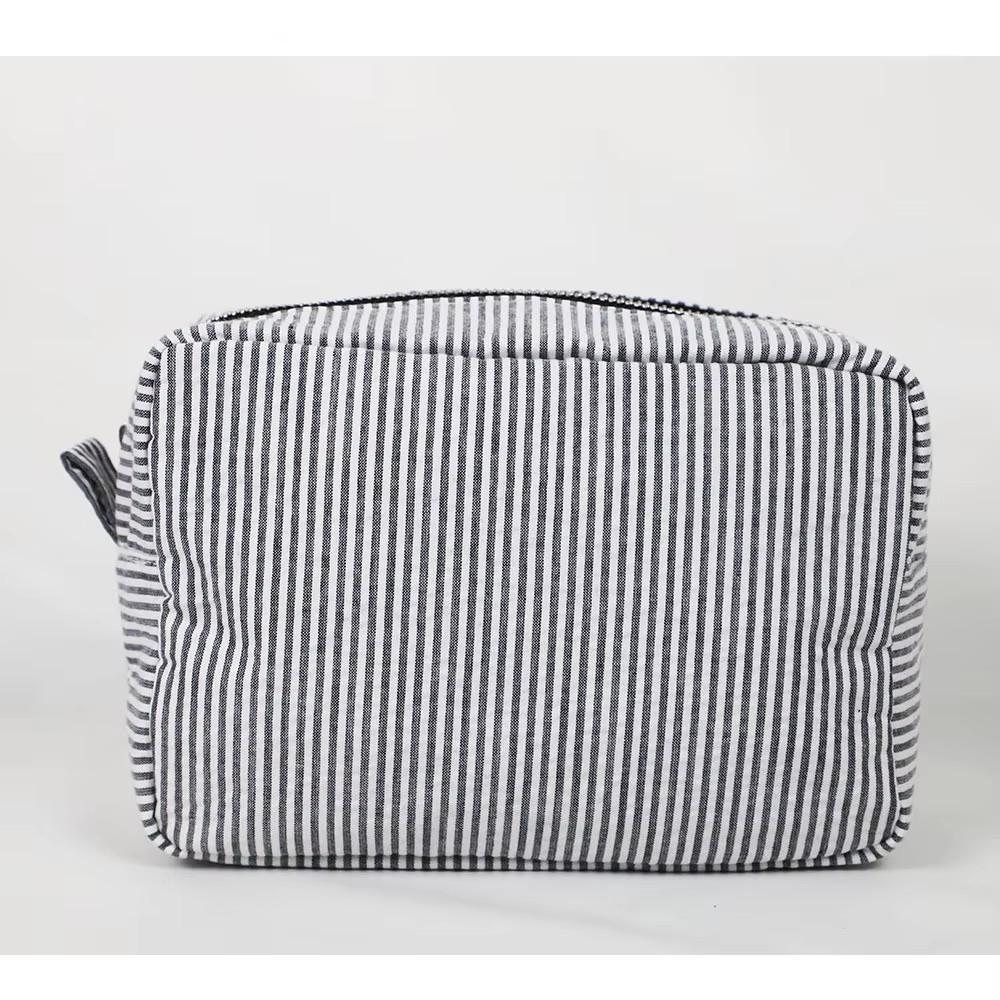 

1Pc Seersucker Striped Makeup Bag Large Capacity Portable Cosmetic Bags with Zipper for Travel чорний