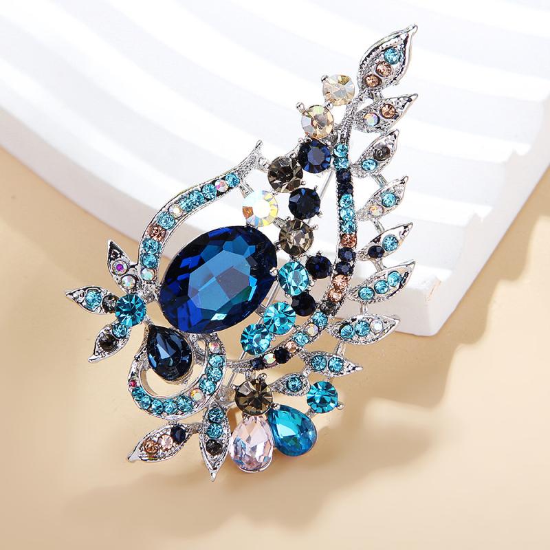 Fashion Rhinestone Crystal Plants Leaf Brooches For Women Clothing Coat Jewelry Accessries Gifts