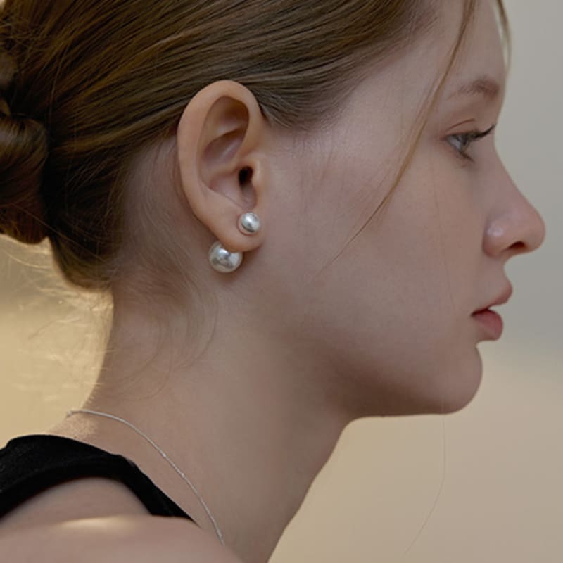 Lewe Matt Pearl Clutch Earring
