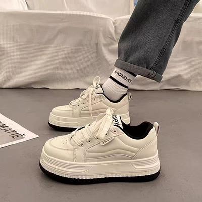 Buty na grubej podeszwie damskie jesień i zima wszechstronne niszowe białe buty nowe wysokiej klasy codzienne buty sportowe