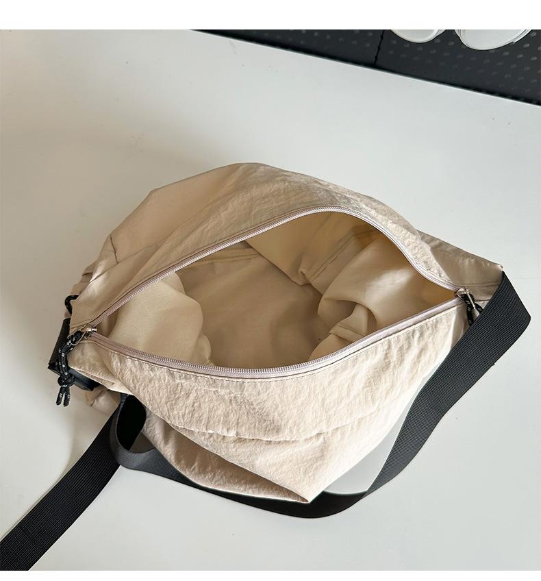 Crossbody Bags Men Solid Color Large Capacity Hobos Unisex Harajuku Japanese Style Nyl Waterproof Travel Shoulder Zipper Purse