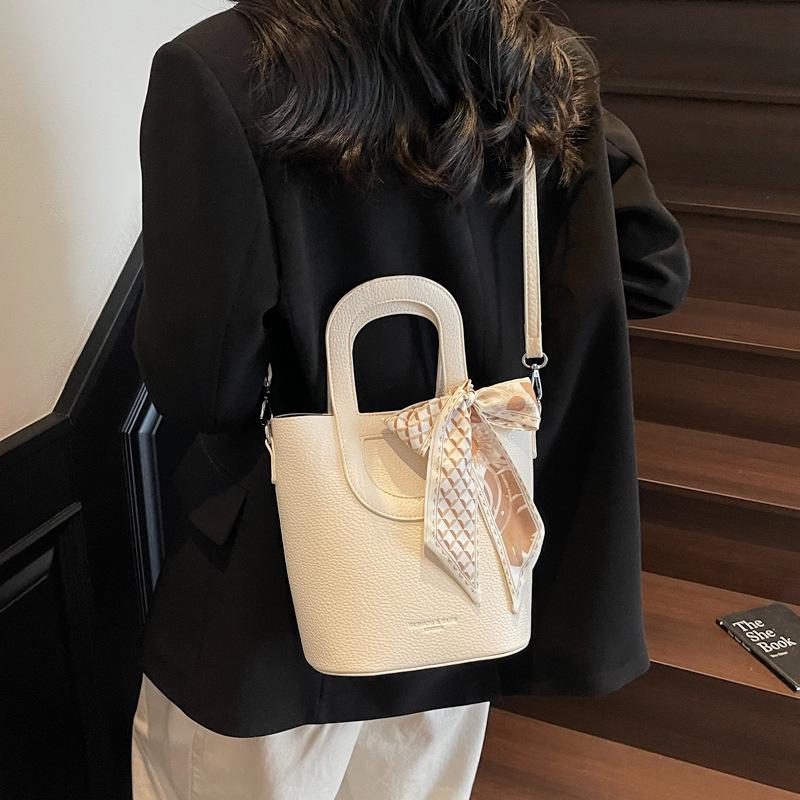 Premium Sense Simple and Versatile Niche Handbag Women's Summer New Lychee Pattern Crossbody Bucket Bag