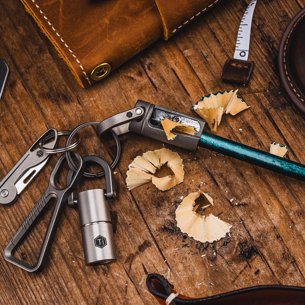 KeyUnity KT00 Titanium Alloy Pencil Sharpener German Steel Manual Colored Pencil 8mm Pencil Hole Diameter Lightweight Small Portable EDC Pencil