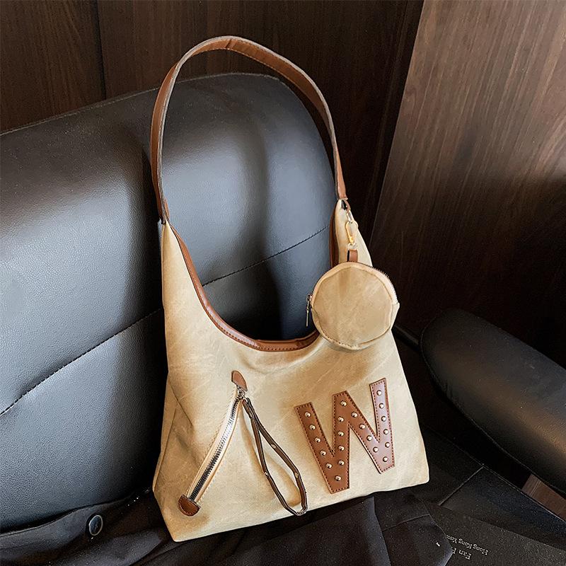 Темпераментная ретро сумка большой вместимости женская 2025 новая повседневная иностранная универсальная сумка через плечо многоцелевой рюкзак хаки 2686₽