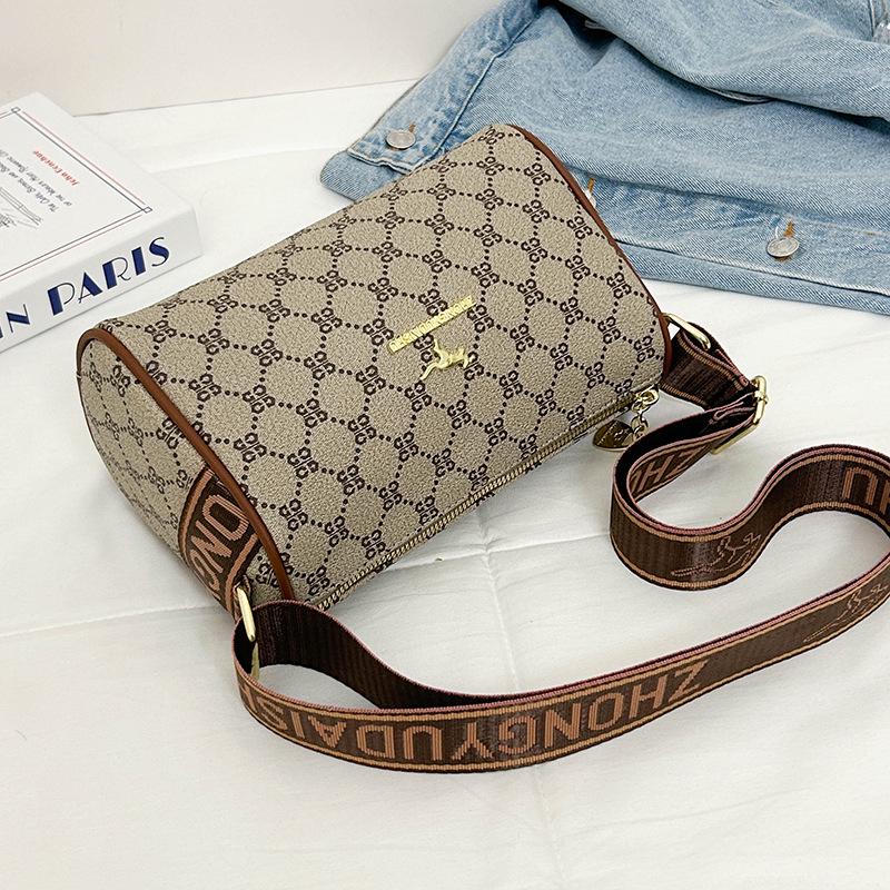 2024 Textured Retro Plaid Women's Bag with Wide Shoulder Strap