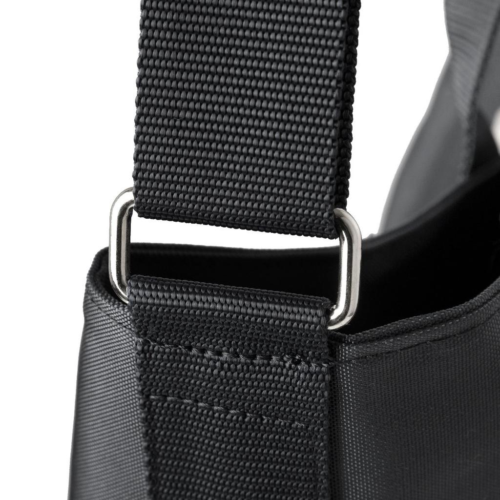 SHIELDS Foot Golf Bag TREK TURF Tote Bag Black & 17-M-B01-01