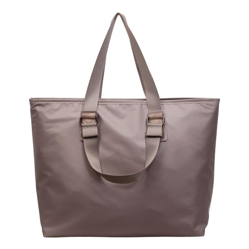 Minimalist Nylon Tote Bag for Women – Large Capacity Shoulder Bag with Adjustable Strap, Perfect for Work & Everyday Use