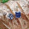 Une Paire de Boucles d'Oreilles Bleues Brillantes, Convient aux Femmes et un Cadeau d'Anniversaire Idéal.